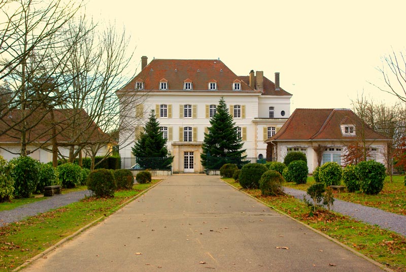 Lycée Bayonne Villa Pia - Façade entrée Lycée Bayonne Villa Pia - Façade entrée